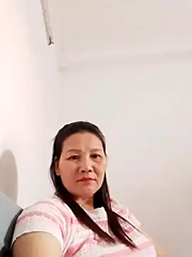 Snapshot of Cako-naka chatting on December 15, 3:00 am Cako-naka online show from December 15, 3:00 am