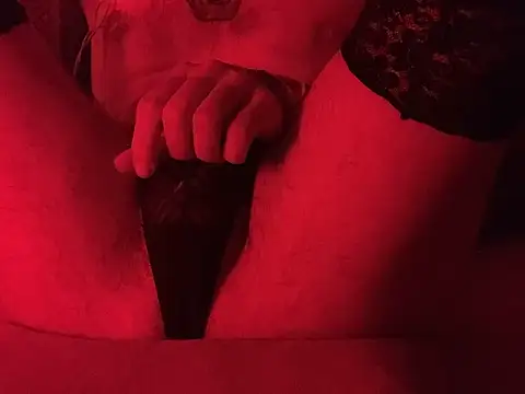 slightlycuriouss online show from April 12, 2:49 am