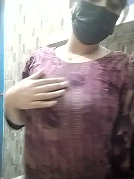 Snapshot of nosrat014 chatting on January 10, 7:32 am nosrat014 online show from January 10, 7:32 am