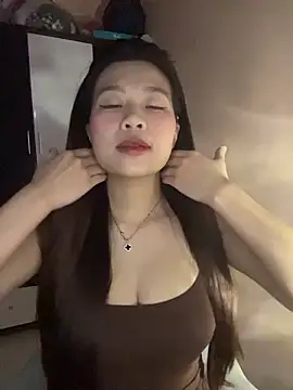 Snapshot of Bae1103_ chatting on December 16, 6:24 pm Bae1103 online show from December 16, 6:24 pm