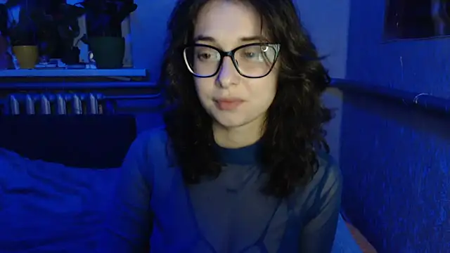 Snapshot of Angelik5371 chatting on April 16, 6:30 pm Angelik5371 online show from April 16, 6:30 pm