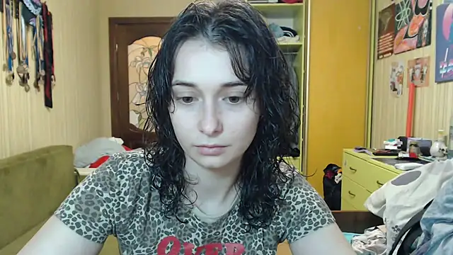 Snapshot of Angelik5371 chatting on May 8, 1:38 pm Angelik5371 online show from May 8, 1:38 pm