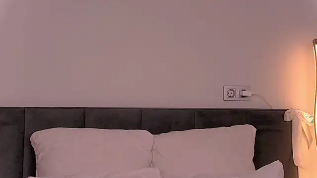 LexiMoss online show from March 31, 9:48 pm