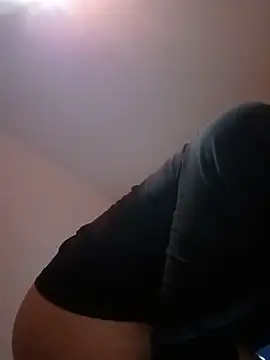 Olivassl22 online show from May 19, 7:42 pm