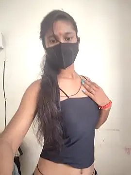 Snapshot of jaanvi-Rani chatting on May 18, 2:07 am jaanvi-Rani online show from May 18, 2:07 am