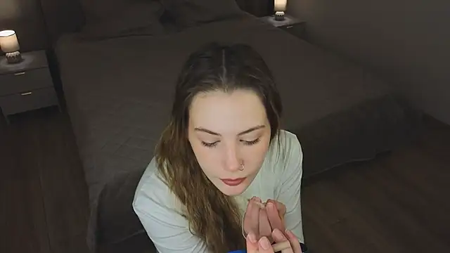 Snapshot of LouieRemeder chatting on December 14, 4:18 am LouieRemeder online show from December 14, 4:18 am