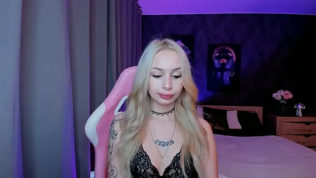 LanaMiracle online show from January 11, 4:06 am