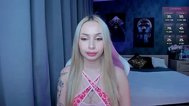 LanaMiracle online show from February 5, 3:55 am