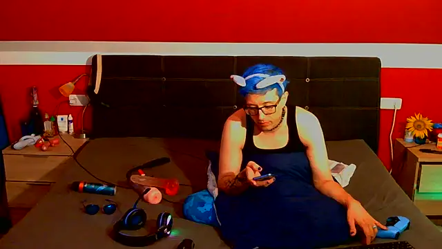 AskAveryAnything online show from July 22, 8:17 am