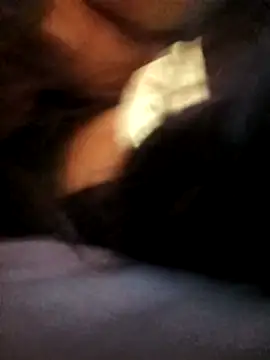 Snapshot of Lovely_priya1001 chatting on December 18, 1:00 am Lovely priya1001 online show from December 18, 1:00 am