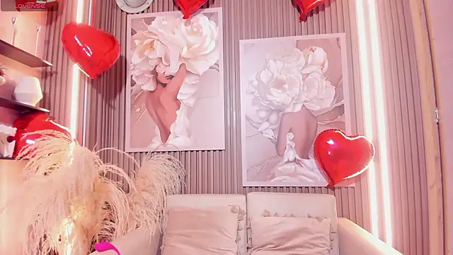 Snapshot of Sensual_shannell chatting on February 17, 2:30 am Sensual shannell online show from February 17, 2:30 am