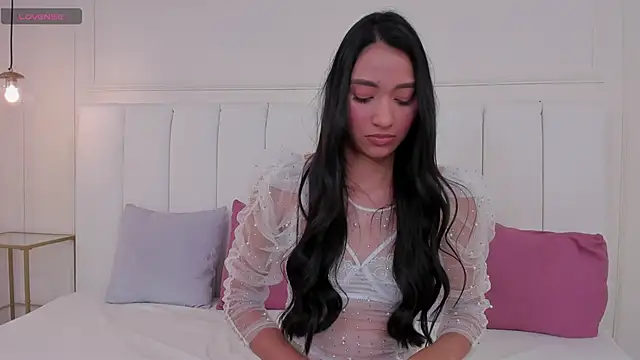 Snapshot of barbara_noa chatting on December 17, 9:54 pm barbara noa online show from December 17, 9:54 pm