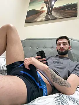 Juliann69Ramiro online show from February 1, 9:41 am