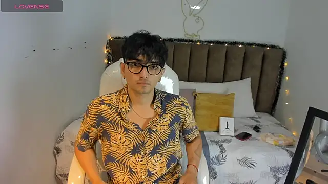 Archie 77 online show from December 22, 7:33 pm