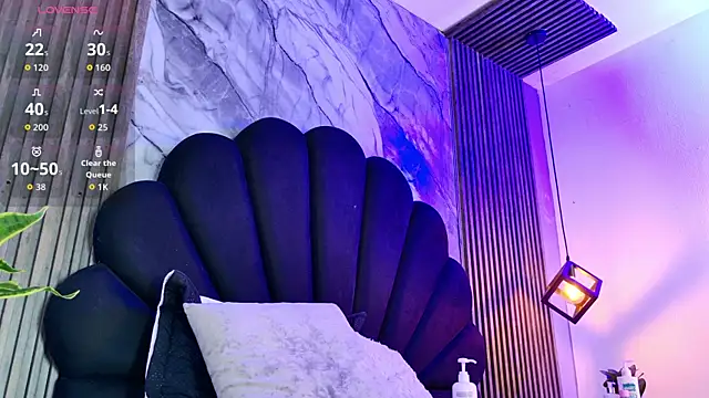 Snapshot of vicky_lopez chatting on January 12, 11:54 pm vicky lopez online show from January 12, 11:54 pm