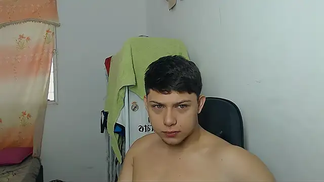 Snapshot of Marvel_Boyyy chatting on December 15, 4:11 pm Marvel Boyyy online show from December 15, 4:11 pm