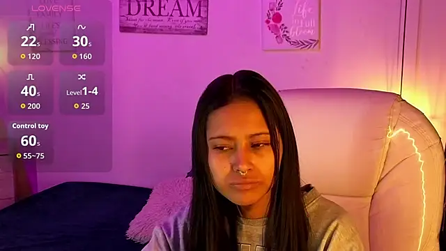 annie and ryan online show from February 19, 3:57 am