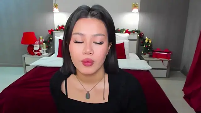 Brunette Charm online show from December 14, 6:23 pm