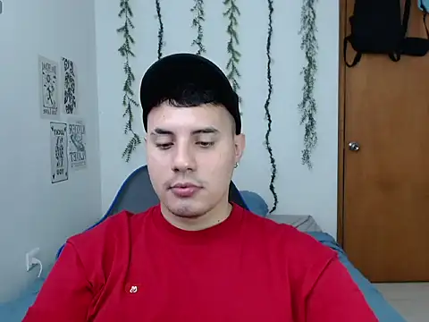 ENZO444  online show from December 18, 5:24 am