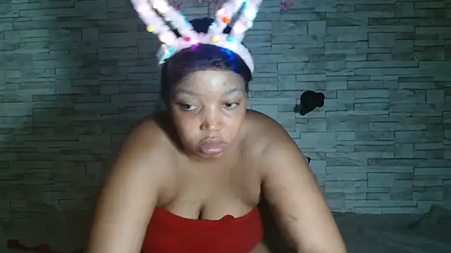 Yellowmellow01 online show from April 4, 4:04 pm