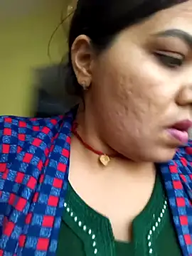 Snapshot of Big_krishna44A chatting on December 17, 10:54 am Big krishna44A online show from December 17, 10:54 am