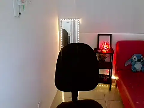 Shawnycarson online show from May 11, 6:05 pm