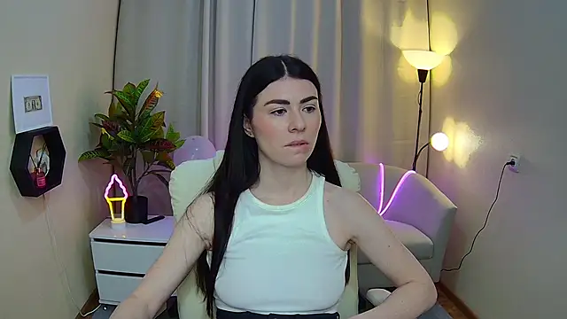 Snapshot of MilaSecret55 chatting on March 15, 7:14 am MilaSecret55 online show from March 15, 7:14 am