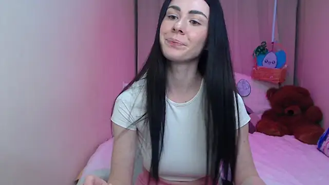 Snapshot of MilaSecret55 chatting on April 4, 6:38 pm MilaSecret55 online show from April 4, 6:38 pm