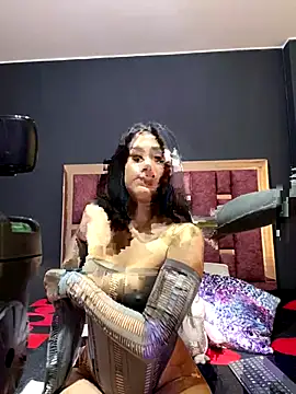 Snapshot of MiaTozier chatting on December 16, 12:21 pm MiaTozier online show from December 16, 12:21 pm