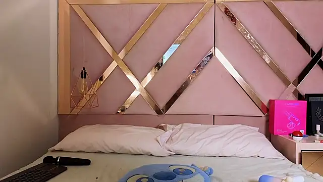 Stephanny Blush online show from March 20, 6:02 pm