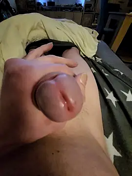 Snapshot of Stefan18cm44j chatting on March 24, 12:26 am Stefan18cm44j online show from March 24, 12:26 am