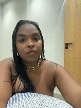 larah sex online show from December 19, 11:01 pm