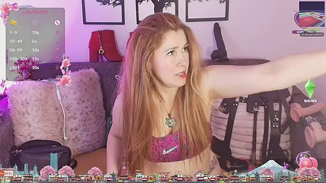 Laura hotmilf online show from May 30, 1:41 pm