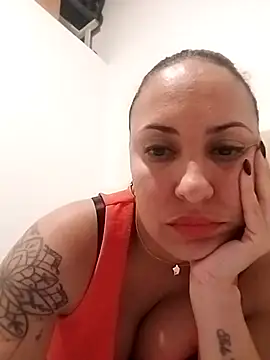 Snapshot of Fatisexy88 chatting on January 11, 4:06 am Fatisexy88 online show from January 11, 4:06 am