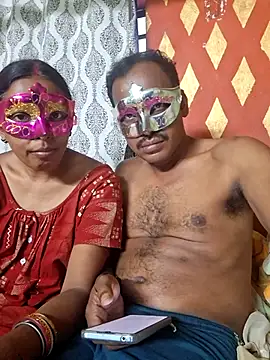 Mr-Mrs-couple online show from April 16, 11:44 am