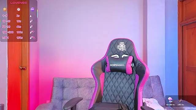 melanimorgan1 online show from March 20, 5:01 am