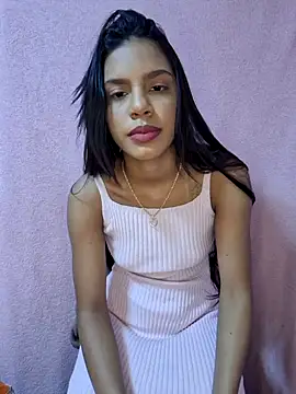 Snapshot of meenina_veneno chatting on December 15, 4:00 pm meenina veneno online show from December 15, 4:00 pm