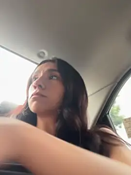 Snapshot of lunaluxury22 chatting on January 11, 9:31 pm lunaluxury22 online show from January 11, 9:31 pm