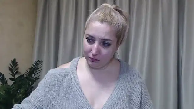 sweetpussy13 online show from January 14, 7:06 am