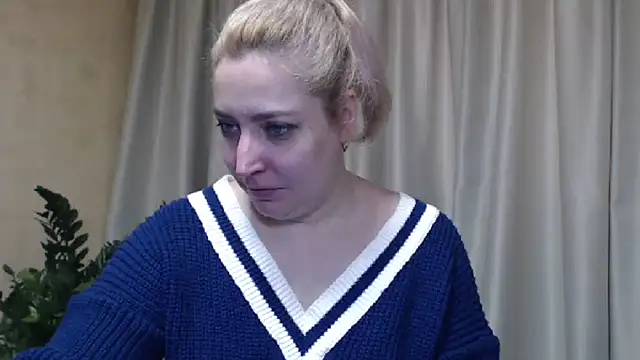 sweetpussy13 online show from February 22, 6:50 am