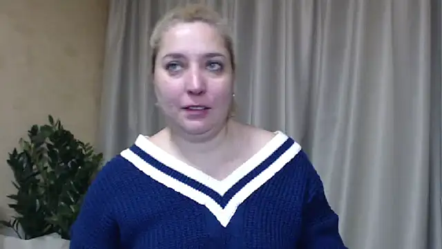 sweetpussy13 online show from February 3, 6:40 am