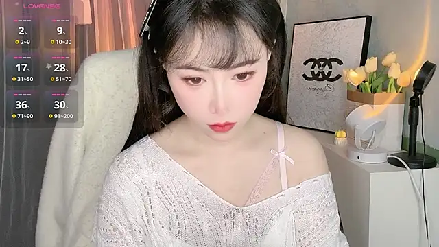 Anna25899 online show from December 16, 5:23 am