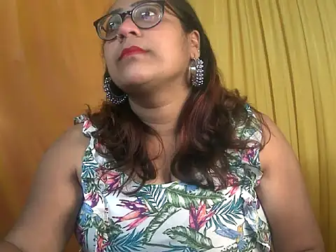 MISTI KOLK online show from January 11, 8:19 am