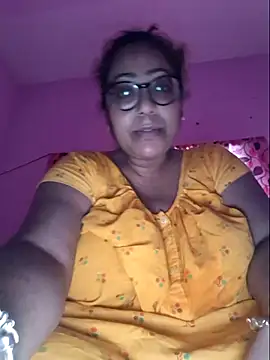 MISTI KOLK online show from July 16, 12:11 pm