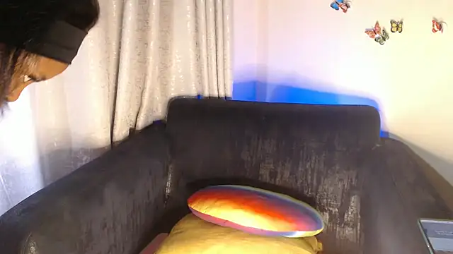 UzuriZahra01 online show from February 25, 2:16 pm