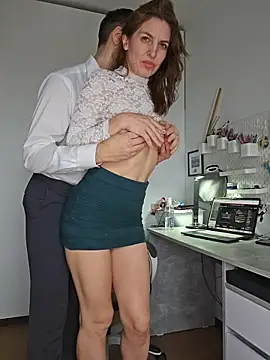 Lovebackground online show from December 16, 10:09 am