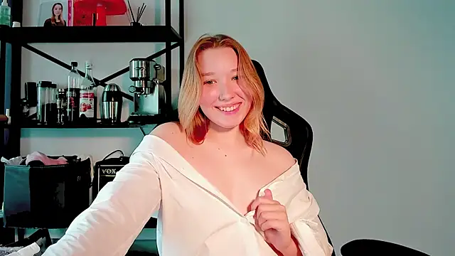 Agatha Mayson online show from July 20, 5:33 am