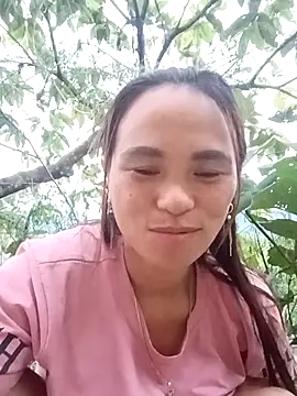 Snapshot of ngaytho004 chatting on May 3, 10:38 pm ngaytho004 online show from May 3, 10:38 pm
