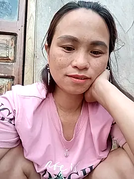 Snapshot of ngaytho004 chatting on May 4, 10:50 pm ngaytho004 online show from May 4, 10:50 pm
