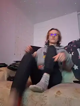 KoruYang online show from December 21, 9:22 pm